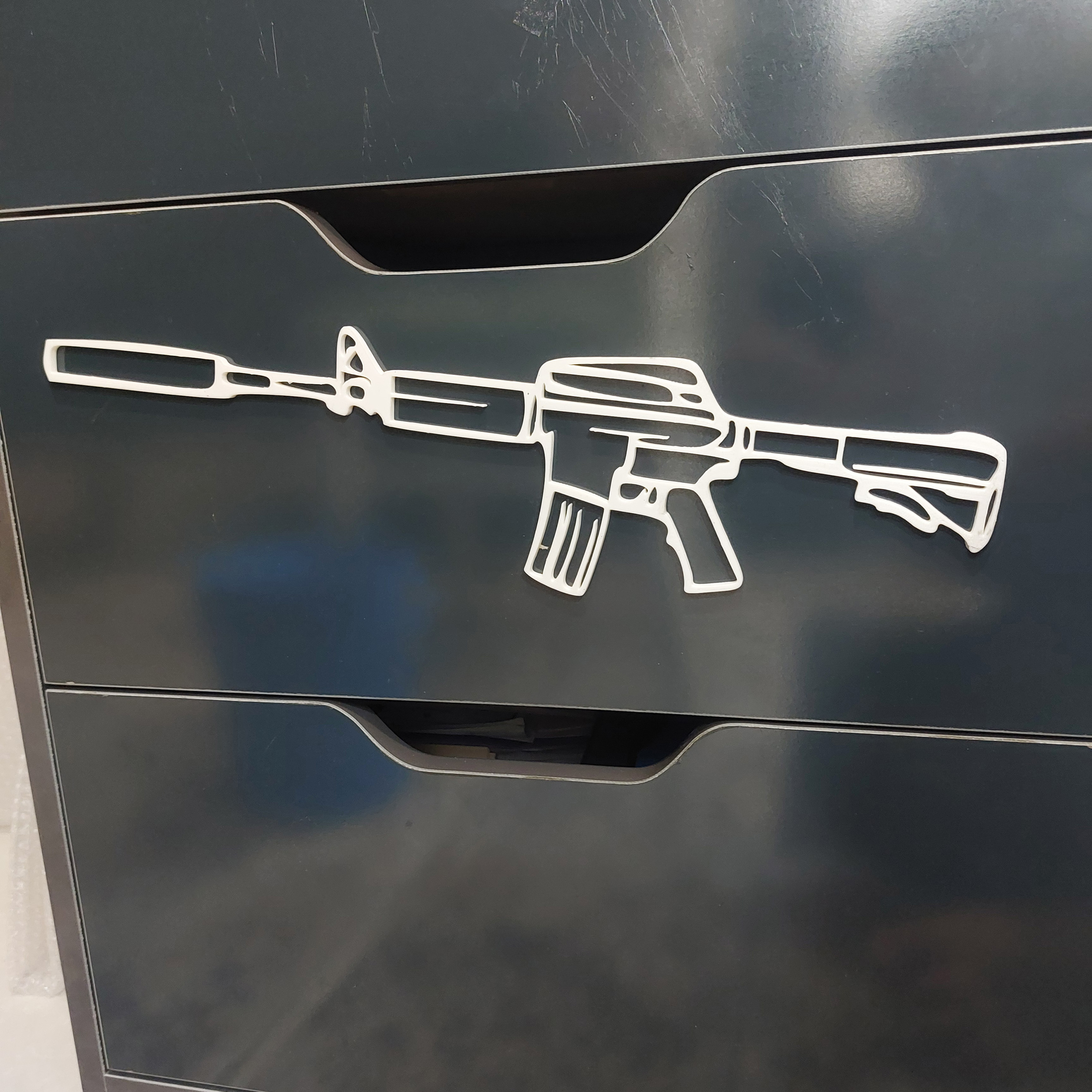 دیوارکوب طرح m4a4