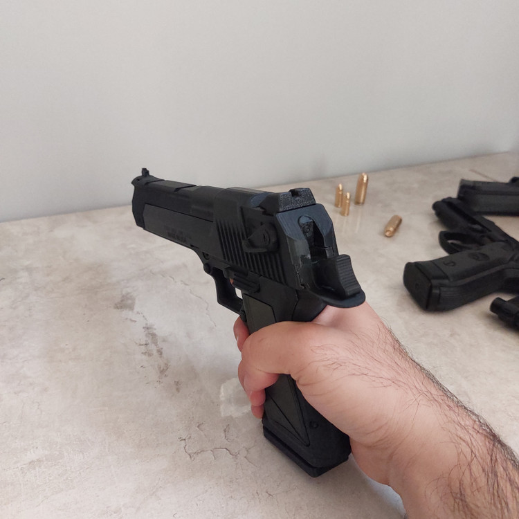 ماکت اسلحه desert eagle